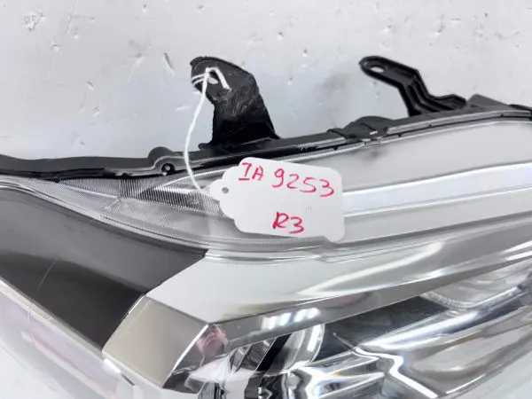 2016 2017 2018 2019 2020 2021 2022 TOYOTA TACOMA HALOGEN LED RIGHT OEM HEADLIGHT - Image 10