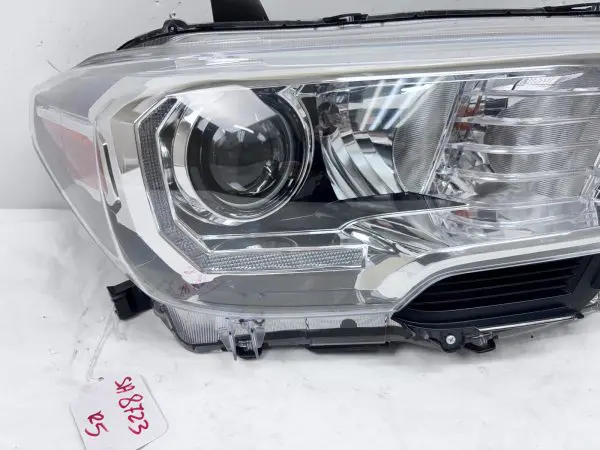 2016 2017 2018 2019 2020 2021 2022 TOYOTA TACOMA HALOGEN LED RIGHT OEM HEADLIGHT - Image 6