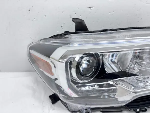 2016 2017 2018 2019 2020 2021 2022 TOYOTA TACOMA HALOGEN LED RIGHT OEM HEADLIGHT - Image 8