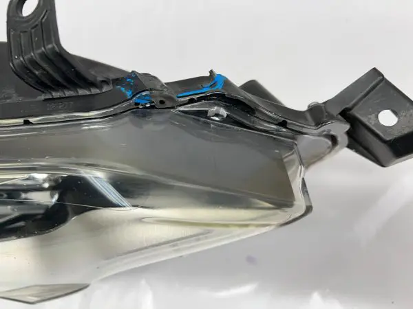 2014 2015 2016 toyota corolla led  front right oem headlight - Image 4