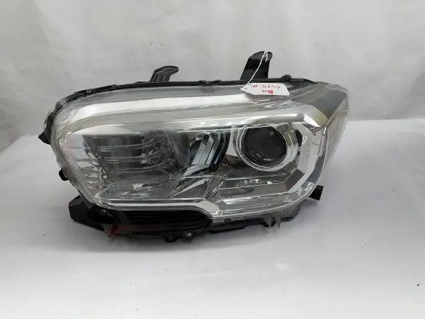 2016 2017 2018 2019 2020 2021 2022 TOYOTA TACOMA HALOGEN LEFT OEM HEADLIGHT