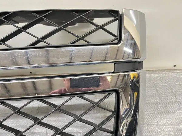 2007 2008 2009 2010 2011 2012 2013 CHEVY SILVERADO 2500 3500 FRONT OEM GRILLE - Image 4