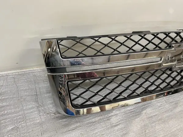 2007 2008 2009 2010 2011 2012 2013 CHEVY SILVERADO 2500 3500 FRONT OEM GRILLE - Image 9