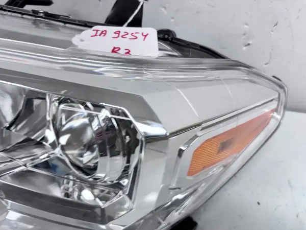 2016 2017 2018 2019 2020 2021 2022 TOYOTA TACOMA HALOGEN LEFT OEM HEADLIGHT - Image 11