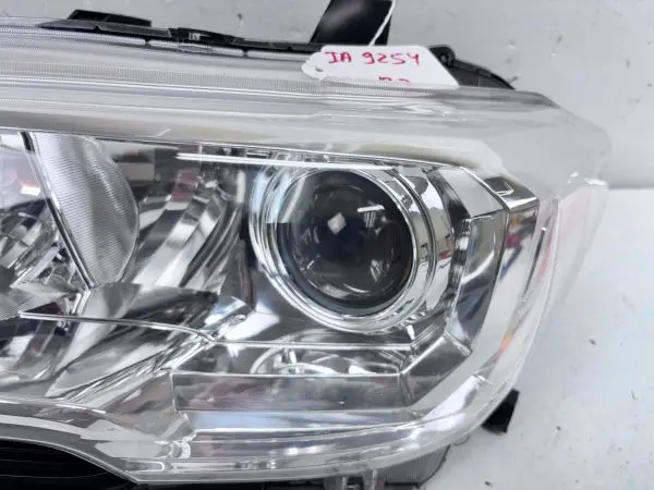 2016 2017 2018 2019 2020 2021 2022 TOYOTA TACOMA HALOGEN LEFT OEM HEADLIGHT - Image 12