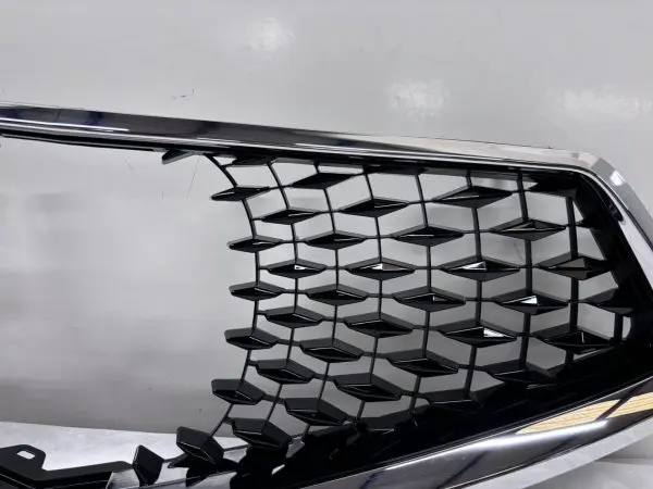 OEM MINT 2017 2018 2019 2020  ACURA MDX BLACK FRONT OEM GRILLE GENUINE - Image 3