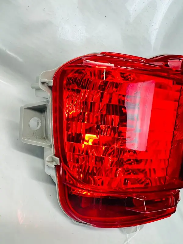 2016 2017 2018 TOYOTA LAND CRUISER REAR LEFT OEM REFLECTOR - Image 7