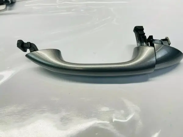 A1647660201 2006-2011 MERCEDES W164 ML500 ML350 FRONT RIGHT OEM DOOR HANDLE