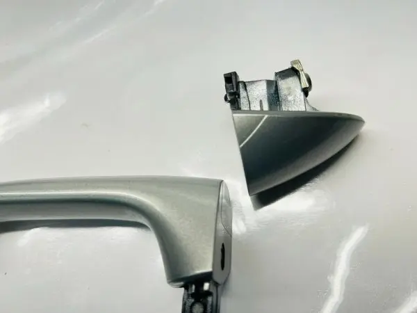 A1647660201 2006-2011 MERCEDES W164 ML500 ML350 FRONT RIGHT OEM DOOR HANDLE - Image 6