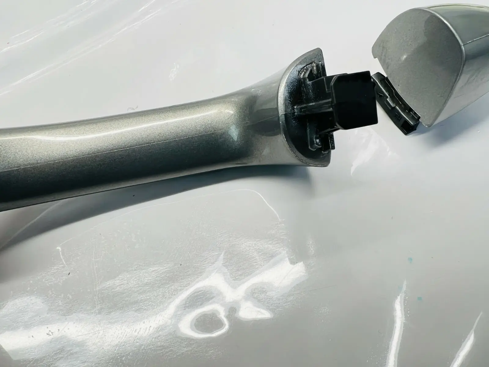 A1647660201 2006-2011 MERCEDES W164 ML500 ML350 FRONT RIGHT OEM DOOR HANDLE - Image 9