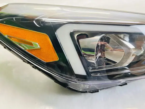 92102-D3 2019 2020 2021 HYUNDAI TUCSON HALOGEN LED FRONT RIGHT OEM HEADLIGHT - Image 7
