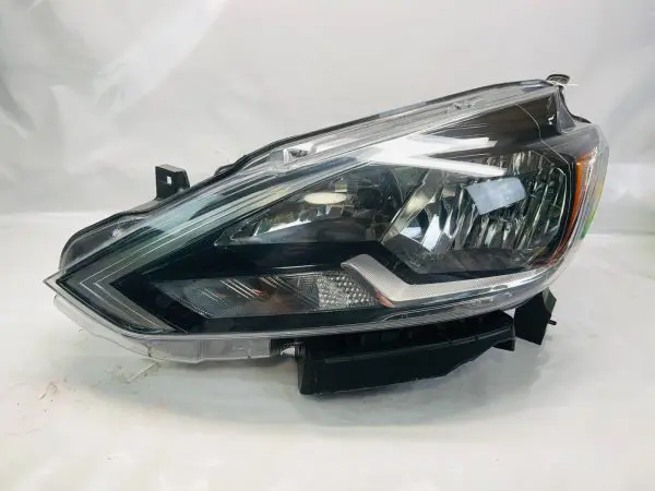 2016 2017 2018 2019 NISSAN SENTRA HALOGEN FRONT LEFT OEM HEADLIGHT