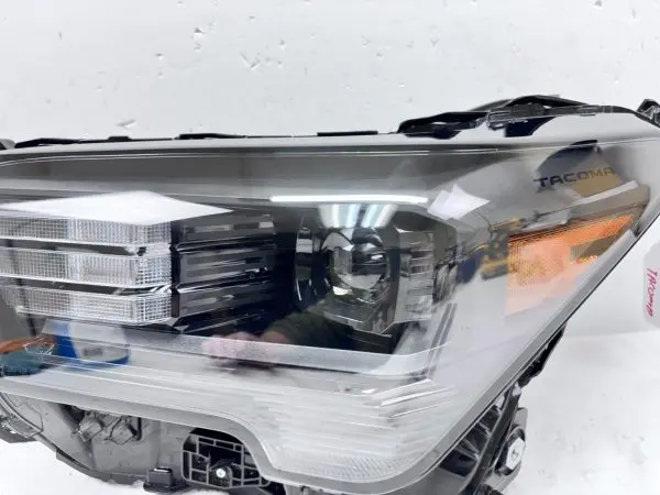 NICE 2024 2025 TOYOTA TACOMA LED FRONT LEFT OEM HEADLIGHT - Image 6