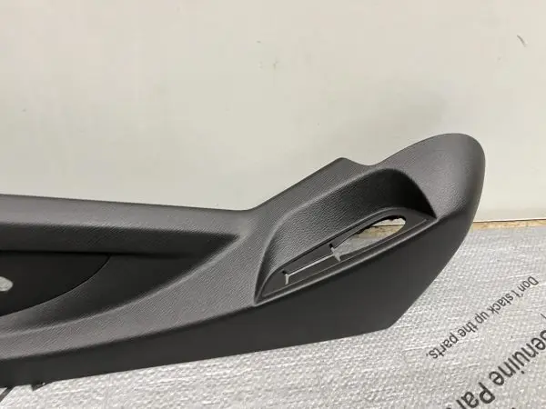 84233195 2014-2020 ESCALADE TAHOE SUBURBAN JET BLACK FRONT LEFT SEAT TRIM OEM - Image 3