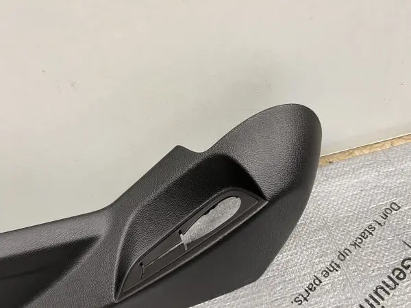 84233195 2014-2020 ESCALADE TAHOE SUBURBAN JET BLACK FRONT LEFT SEAT TRIM OEM - Image 4