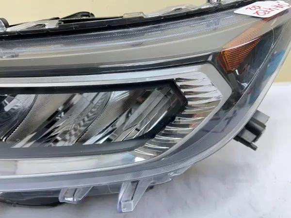 🎈🎈ALL TABS 2019 2020 2021 TOYOTA RAV4  LED FRONT LEFT OEM HEADLIGHT - Image 6