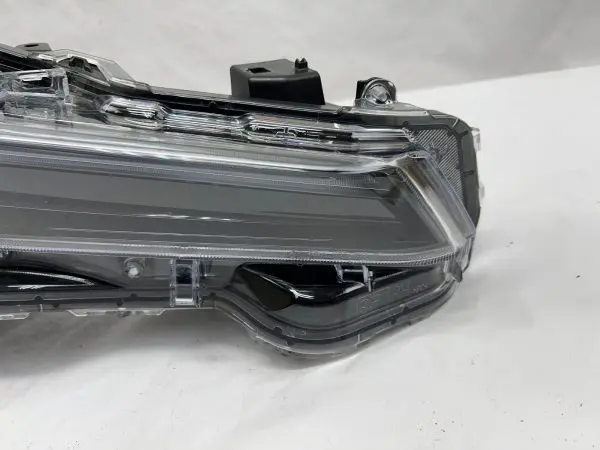2023 2024 toyota corolla led front right oem headlight 81110-12n20 damaged - Image 3