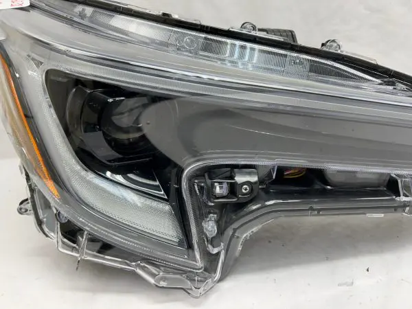2023 2024 toyota corolla led front right oem headlight 81110-12n20 damaged - Image 6