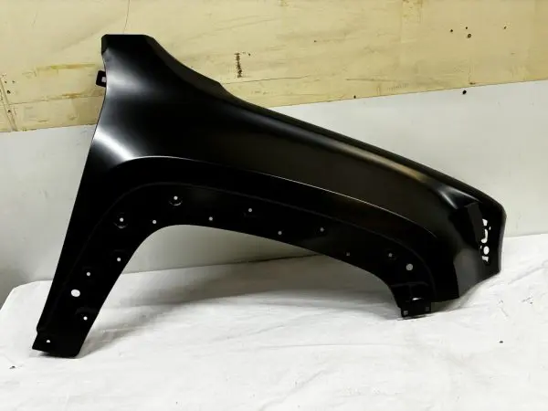 OEM 17 2018 2019 2020 2021 2022 2023 JEEP RENEGADE FRONT RIGHT FENDER 68307086aa