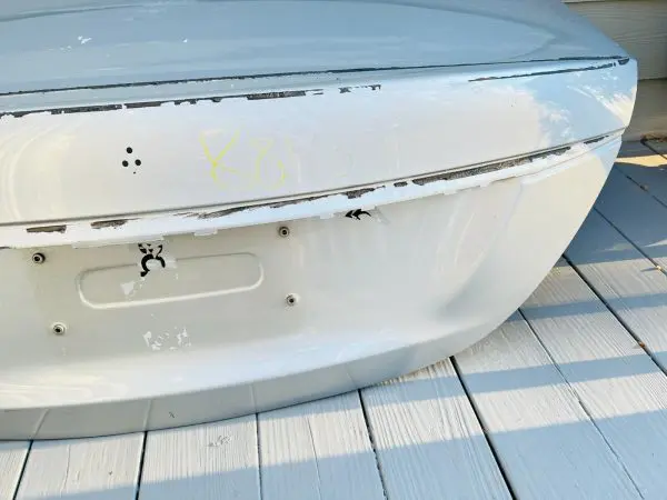 A2137503400 2017-2020 MERCEDES BENZ E CLASS REAR OEM TRUNK LID E350 E400 E550 - Image 10