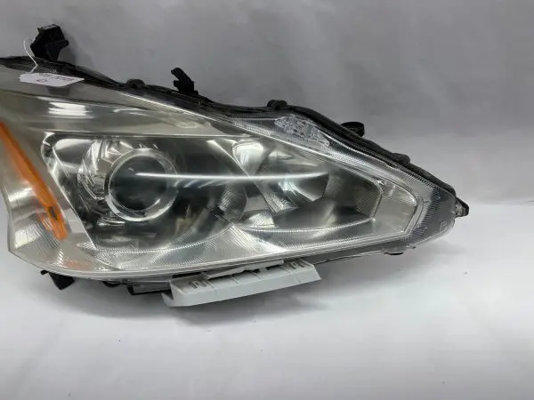 all tabs 2013 2014 2015 nissan altima halogen front right oem headlight - Image 2