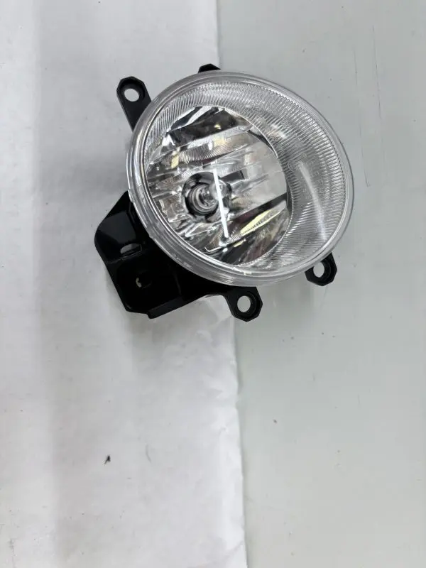 OEM 2014-2023 TOYOTA TACOMA RAV4 TUNDRA HALOGEN FRONT RIGHT FOG LIGHT 8121002160 - Image 6