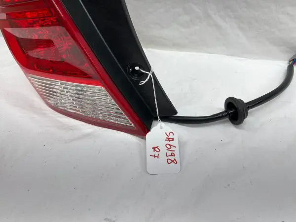 2013-2016 2017 2018 2019 2020 2021 chevy trax halogen rear left capa tail light - Image 3