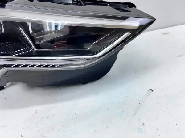 83A941034B 2019 2020 2021 2022 2023 AUDI Q3 LED FRONT RIGHT OEM HEADLIGHT - Image 3