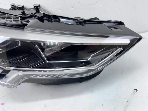 83A941034B 2019 2020 2021 2022 2023 AUDI Q3 LED FRONT RIGHT OEM HEADLIGHT - Image 4