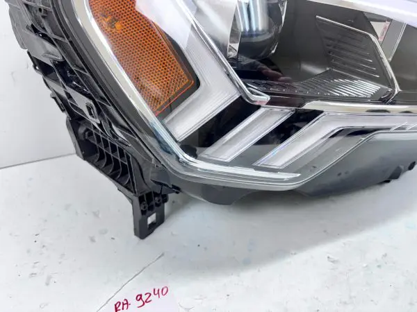 83A941034B 2019 2020 2021 2022 2023 AUDI Q3 LED FRONT RIGHT OEM HEADLIGHT - Image 8