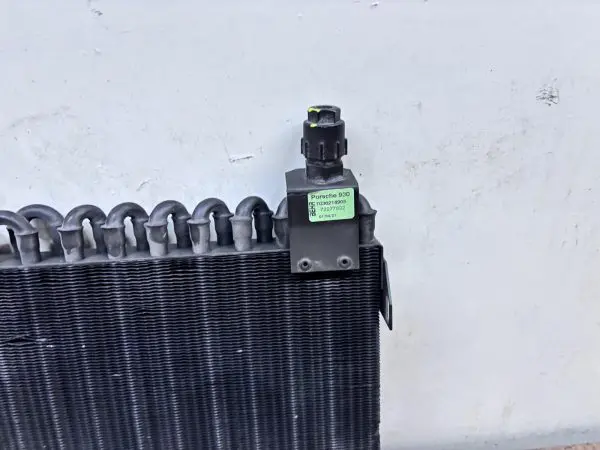 OEM NEW 93057305301 1984-1987 1988 1989 Porsche 911 Carrera Turbo AC Condenser - Image 2