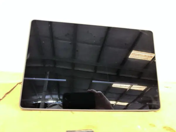 OEM 1089543-00-j 2017 2018 2019 2020 Tesla Model 3 Y Center Console Screen - Image 6