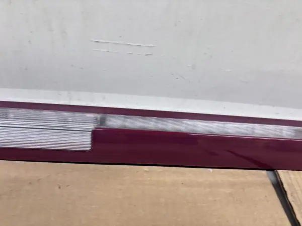 OEM 84419006  2019-2024 CHEVY SILVERADO 1500 LED THIRD BRAKE LIGHT TAIL LIGHT - Image 6