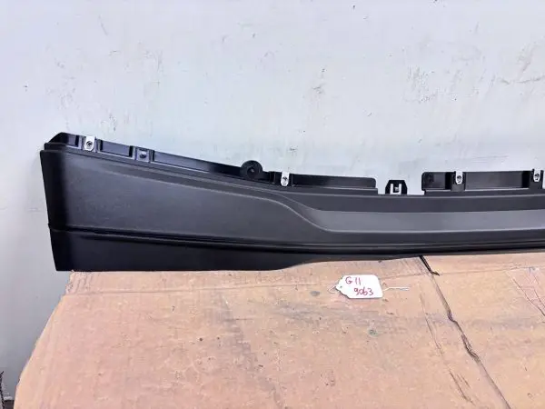 OEM NEW jl3417d997bdw 2018-2021 Lincoln Navigator Front Bumper Lover Valance - Image 9