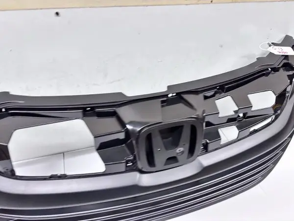 OEM GENUINE 2019 2020 2021 2022 HONDA HRV GRILLE 71121-t7w-a11 - Image 12
