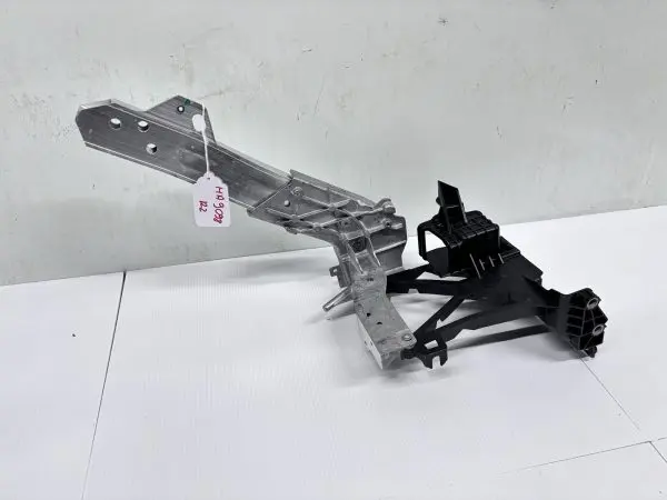 OEM A2536210700 MERCEDES GLS CLASS GLE FRONT RIGHT RADIATOR SUPPORT BRACKET - Image 10