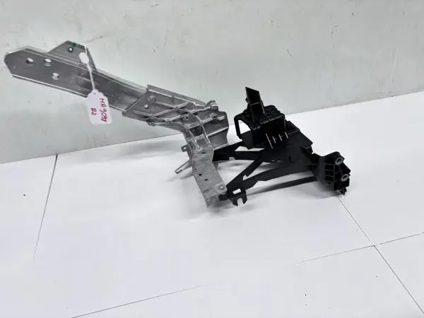 OEM A2536210700 MERCEDES GLS CLASS GLE FRONT RIGHT RADIATOR SUPPORT BRACKET - Image 11