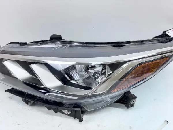 260606LB0A  2020 2021 2022 2023 NISSAN SENTRA HALOGEN FRONT LEFT OEM HEADLIGHT - Image 6