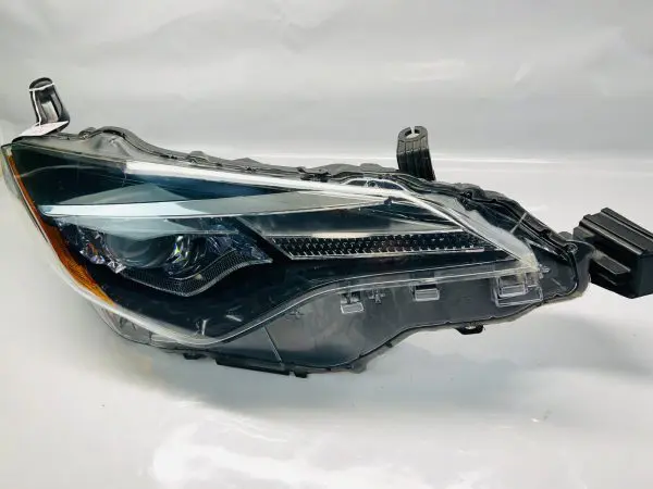 2017 2018 2019 TOYOTA COROLLA LED FRONT RIGHT OEM HEADLIGHT - Image 2