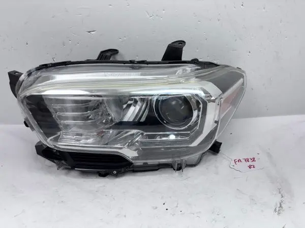 2016 2017 2018 2019 2020 2021 2022 TOYOTA TACOMA HALOGEN LED LEFT OEM HEADLIGHT - Image 2