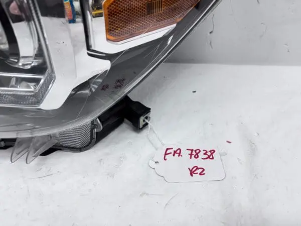 2016 2017 2018 2019 2020 2021 2022 TOYOTA TACOMA HALOGEN LED LEFT OEM HEADLIGHT - Image 3