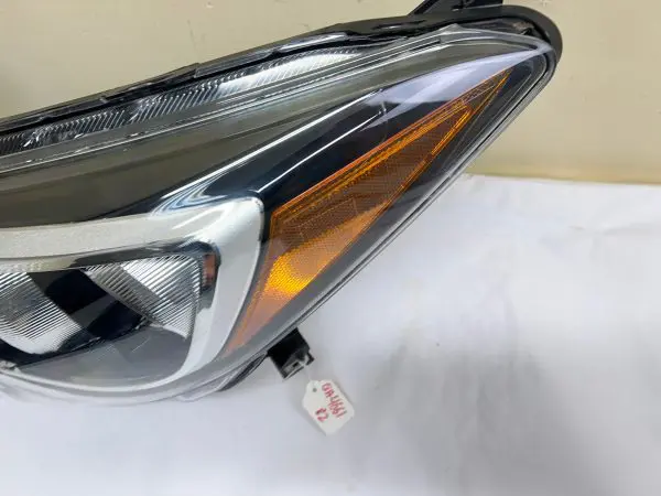 2017 2018 2019 2020 2021 2022 2023 SUBARU IMPREZA HALOGEN LEFT OEM HEADLIGHT - Image 6