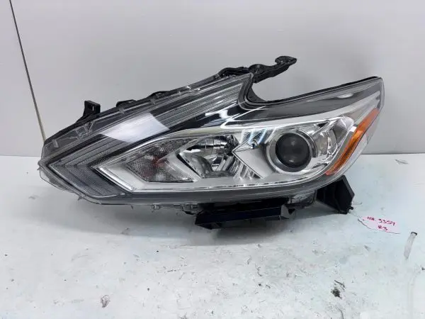 2016 2017 2018 NISSAN ALTIMA HALOGEN FRONT LEFT OEM HEADLIGHT - Image 2
