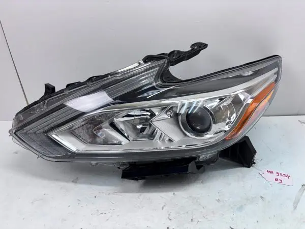 2016 2017 2018 NISSAN ALTIMA HALOGEN FRONT LEFT OEM HEADLIGHT - Image 3