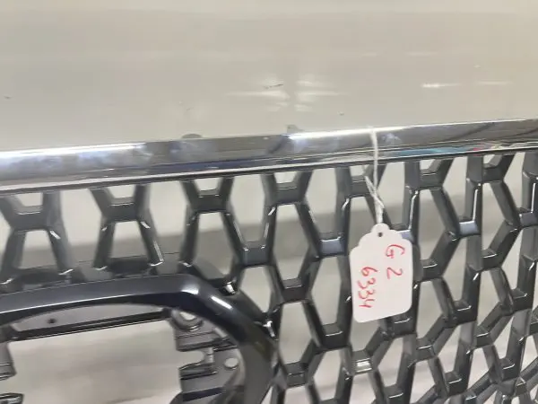 53114-04220 2016-2020 2021 2022 2023 toyota tacoma trd front oem grille center - Image 8