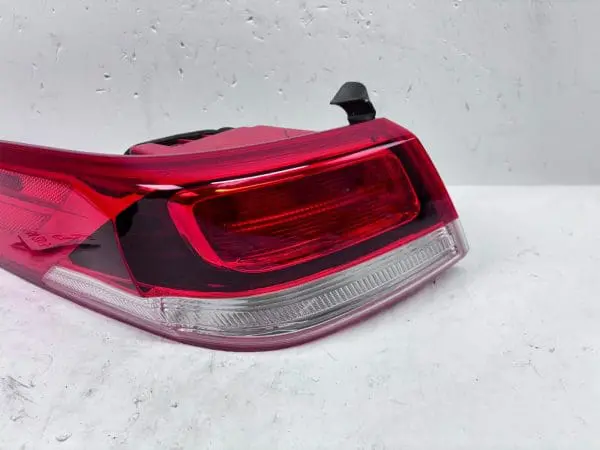 92401-D5000 2016 2017 2018 2019 2020 KIA OPTIMA HALOGEN REAR LEFT OEM TAIL LIGHT - Image 8