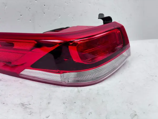 92401-D5000 2016 2017 2018 2019 2020 KIA OPTIMA HALOGEN REAR LEFT OEM TAIL LIGHT - Image 9