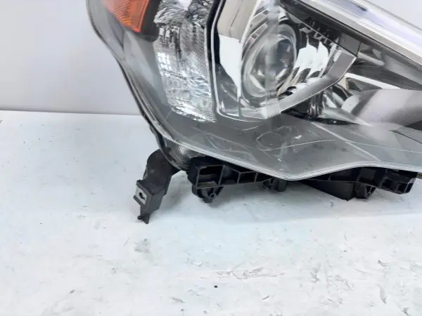 2014 2015 2016 2017 2018 2019 2020 TOYOTA 4RUNNER HALOGEN RIGHT OEM HEADLIGHT - Image 7