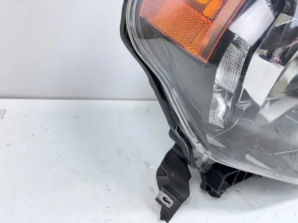 2014 2015 2016 2017 2018 2019 2020 TOYOTA 4RUNNER HALOGEN RIGHT OEM HEADLIGHT - Image 8