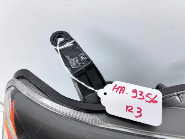 2014 2015 2016 2017 2018 2019 2020 TOYOTA 4RUNNER HALOGEN RIGHT OEM HEADLIGHT - Image 13